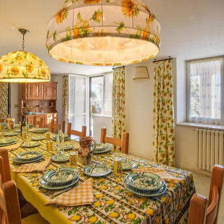 Holiday home Moderna