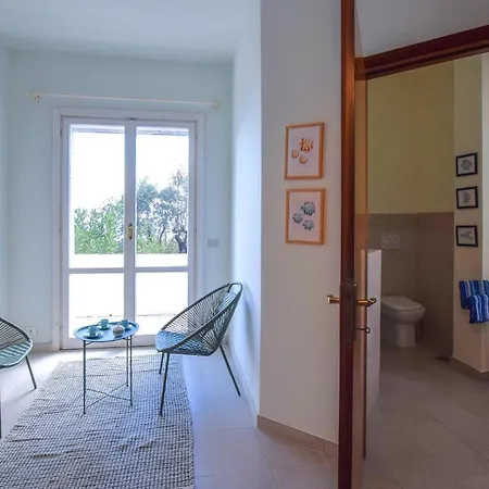 Nyaraló Moderna Stalettì